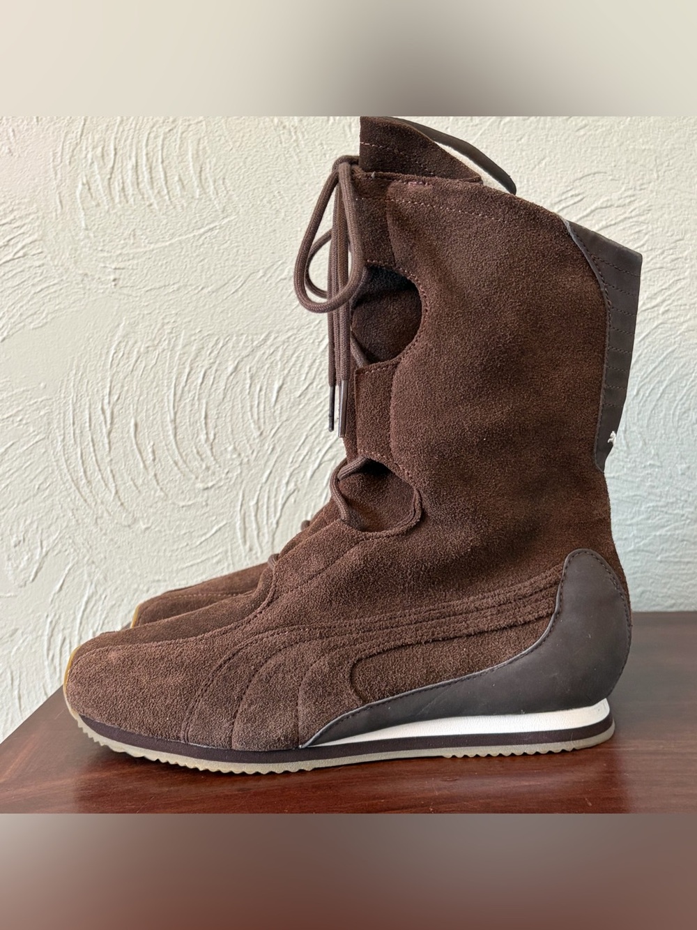 Vintage Y2K Puma Brown Leather Suede Lace Up Boot Sneakers Womens Size 9.5